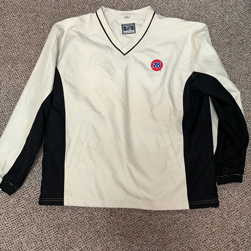 Destinations 76 Gas Station V-Neck Windbreaker Pullover Jacket Cream BlackMens M